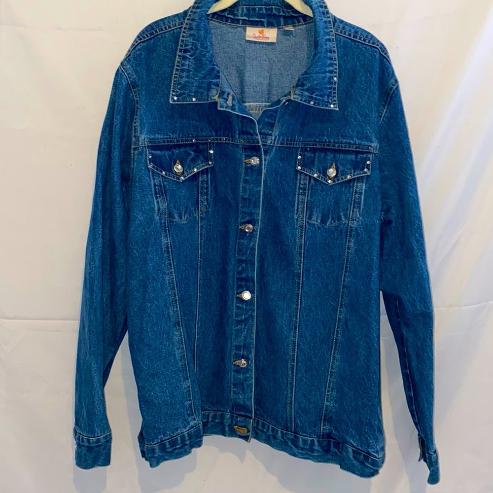 Adorable oversized studded detail denim jacket!